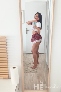 Dani, Age 33 - 2