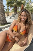 Defne, Age 26, Istanbul / Turkey Escorts