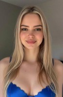 KRISS, Age 21, Rome / Italy Escorts