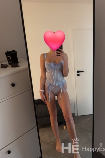 Thuong bui, Age 50, Hanoi / Vietnam Escorts - 3