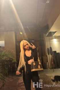 Nesrin, 24 ετών, Κωνσταντινούπολη / Τουρκία Συνοδοί - 5