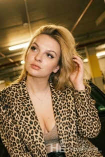 Lunette Quill, Age 23, Dubai / UAE Escorts - 4