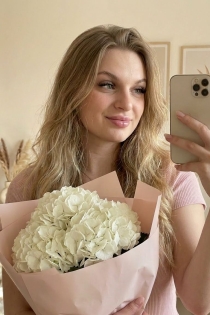 Lunette Quill, Age 23, Dubai / UAE Escorts - 2