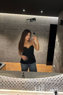 ela, Usia 24, Tirana / Albania Pengawal - 10