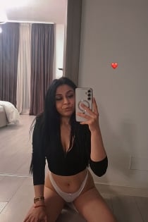 Alina Alexandra, Age 27, Escort in Bucharest / Romania - 3