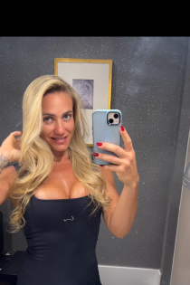 Carla Ferrari, Age 25, Escort in Munich / Germany - 11