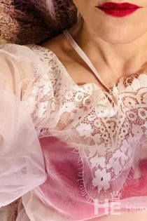 Fiona, Age 29 - 2