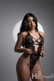 Nisan, Yaş 21, Lüksemburg / Lüksemburg Eskortlar - 7