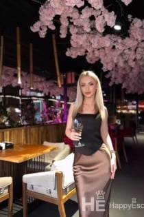 laren, Tuổi 22, Tirana / Albania Hộ tống - 3