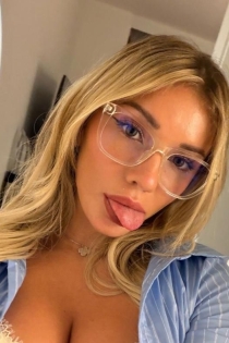 Angela, Age 25, Escort in Tirana / Albania - 4