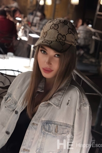 Clara, Age 20, Escort in Tirana / Albania - 8
