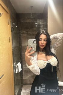 Eysan, 22 ετών, Κωνσταντινούπολη / Τουρκία Συνοδοί - 4