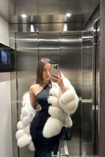 alona, ​​Ηλικία 22, Κωνσταντινούπολη / Τουρκία Συνοδοί - 7