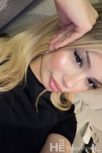 Victoria, Age 22, Escort in Istanbul / Turkey - 3