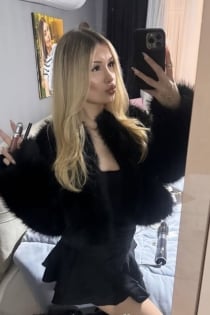 Victoria, Age 22, Escort in Istanbul / Turkey - 4