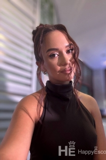 akira, Age 21, Escort in Tirana / Albania - 1