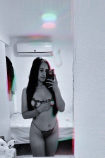 Isabella, 25 de ani - 9 an