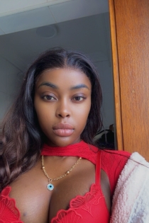 Sara Doll, Alter 29, Escort in Düsseldorf / Deutschland - 2