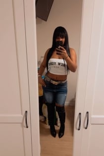 Pamela, Alter 26, Escort in Örebro / Schweden - 14