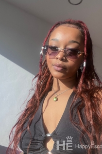 Mariluz, Miaka 25, Lisbon / Ureno Wasindikizaji - 2