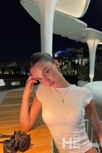 Αλβίνα, 21 ετών, Κωνσταντινούπολη / Τουρκία Συνοδοί - 4