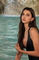 Alvina, Age 21, Istanbul / Turkey Escorts