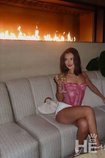 Niat, 24 éves, Palma/Spanyolország kísérők – 3