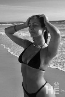 Kamel, Ηλικία 25, Κωνσταντινούπολη / Τουρκία Συνοδοί - 2