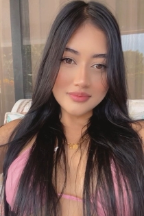 Bella, 20 éves, Berlin / Németország Eskortlányok - 5