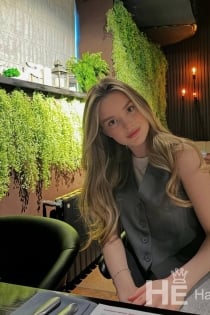 Ντι, 19 ετών, Κωνσταντινούπολη / Τουρκία Συνοδοί - 4