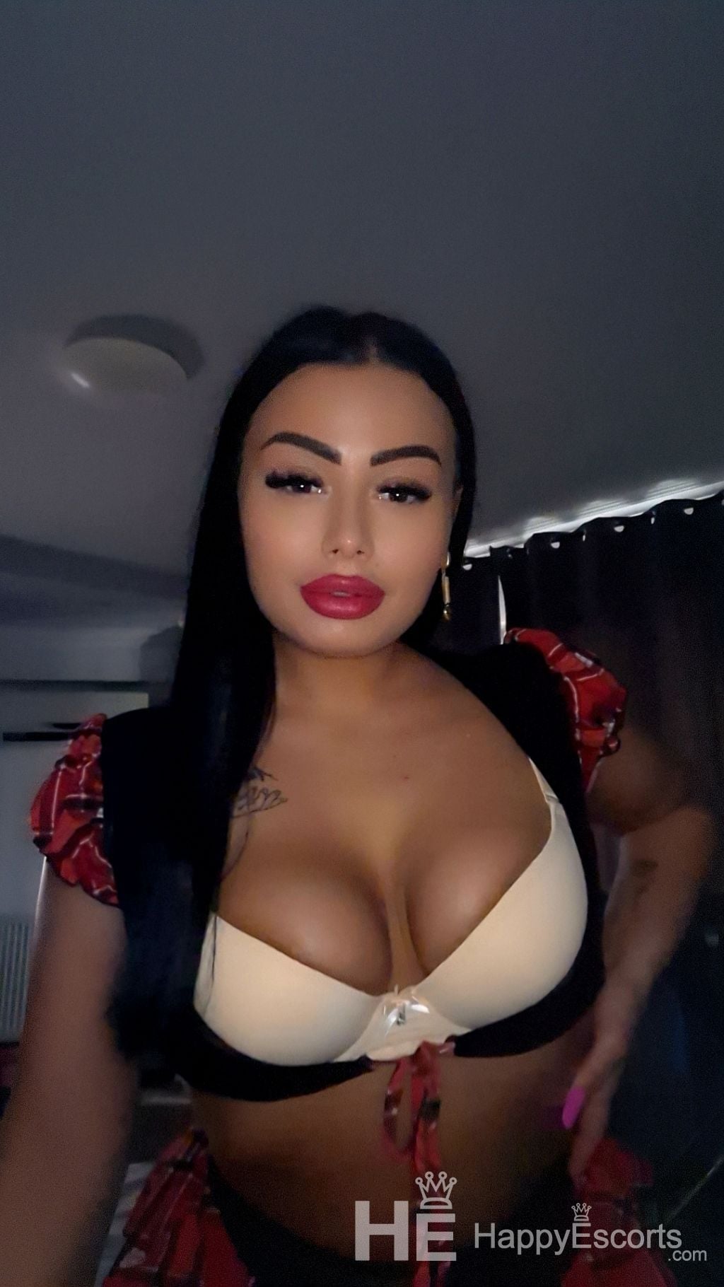 Amira, 27 tuổi - 1