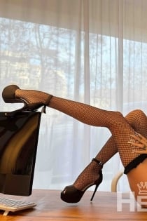 Ophelia, Age 22, Escort in Tirana / Albania - 9