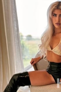 Lina, Age 26, Escort in Tirana / Albania - 5