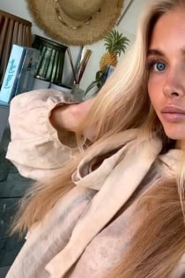 Dana, Age 18, Escort in Istanbul / Turkey - 1