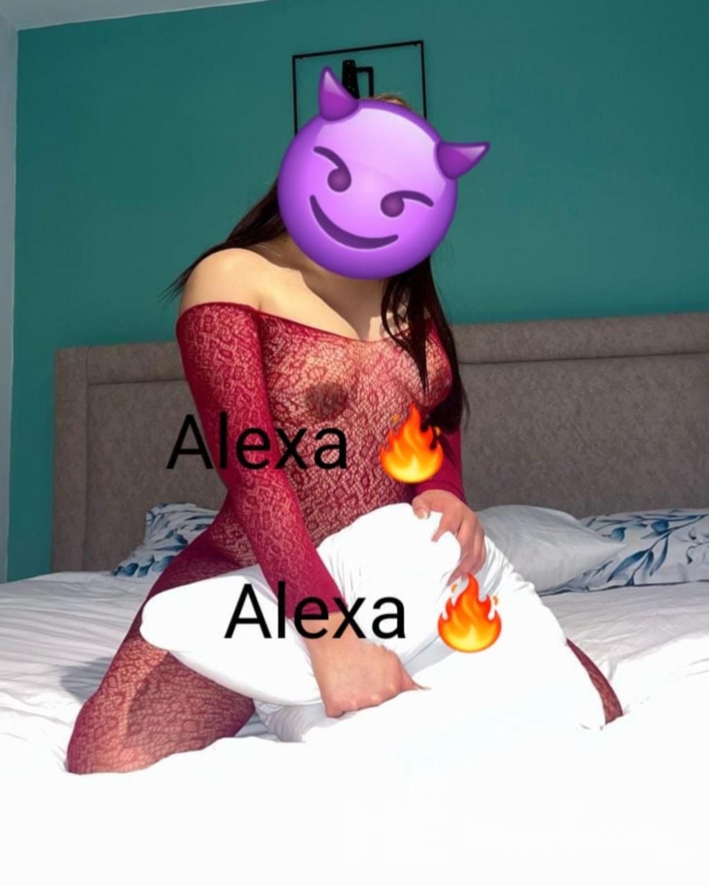Alexa, vanus 29–1