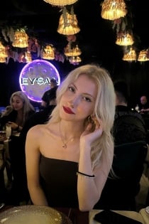 Deren, Yaş 21, İstanbul / Türkiye Eskortlar - 3