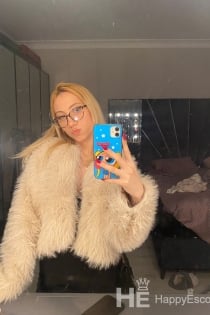 selen, Age 21, Istanbul / Turkey Escorts - 4