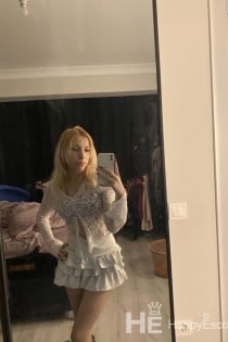 selen, Age 21, Istanbul / Turkey Escorts - 5