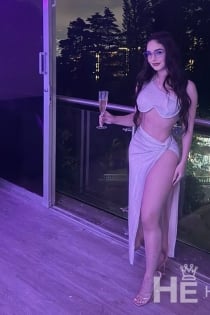 Aime, Usia 24, Tirana / Albania Pengawal - 3