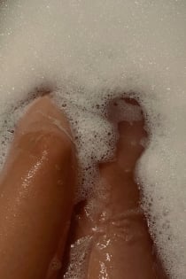 Alix, ikä 25, Dijon / Ranska Seuralaiset - 3