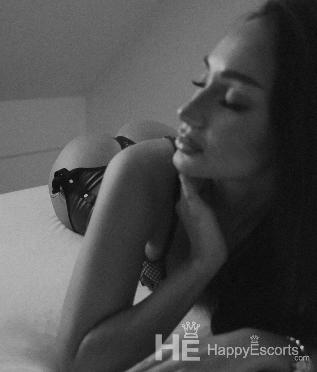 Hlda, 25 ans, Ankara / Turquie Escortes - 1