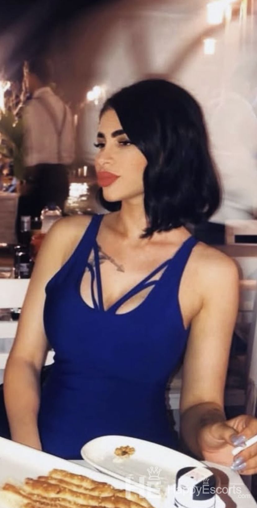 sara, Age 25 - 1