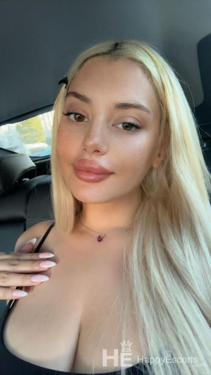 Jenessa, Age 24 - 1