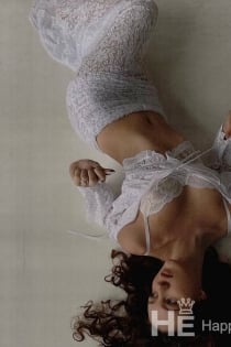 Leah, Age 23, Escort in Istanbul / Turkey - 1