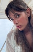 Alyaska, Age 19, Escort in Dubai / UAE
