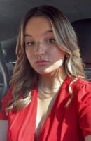 Cosima, 19 ans, escortes à Saint-Tropez / France