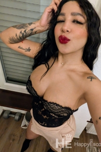 Luna, 23 años - 2