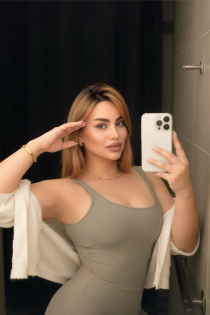Mine, Yaş 23, İstanbul / Türkiye Escortları