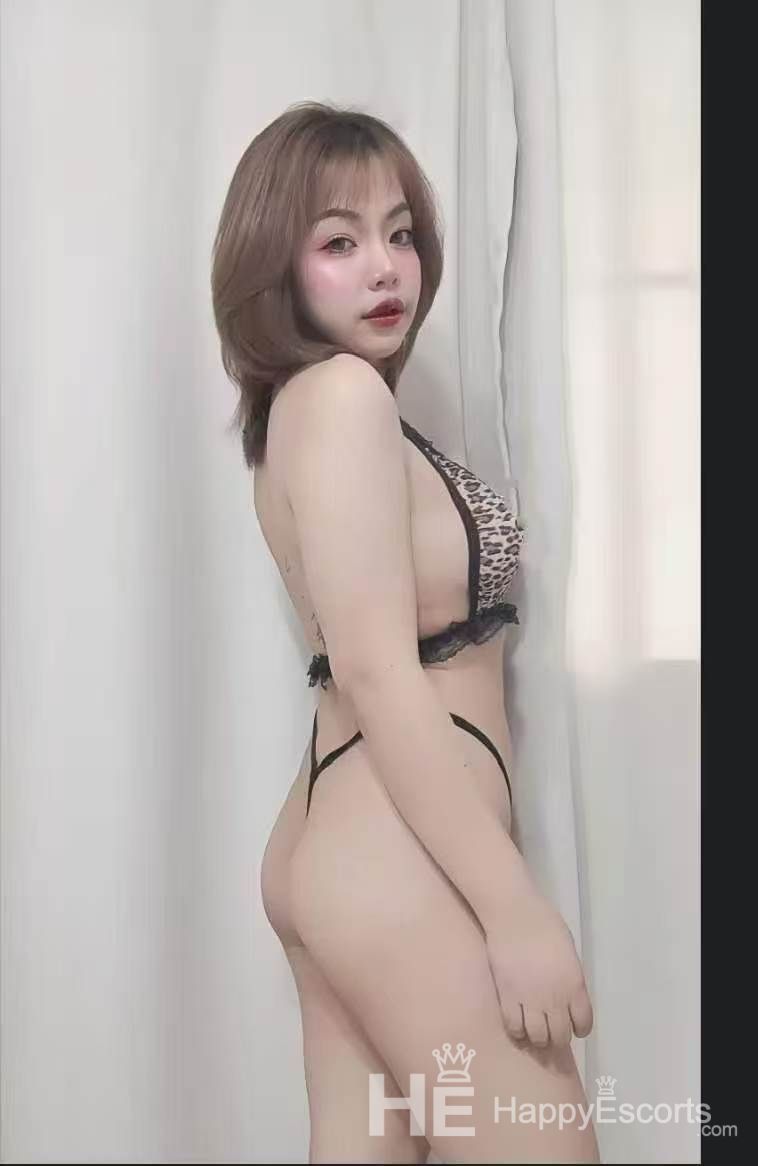 aleusy, Age 27 - 1