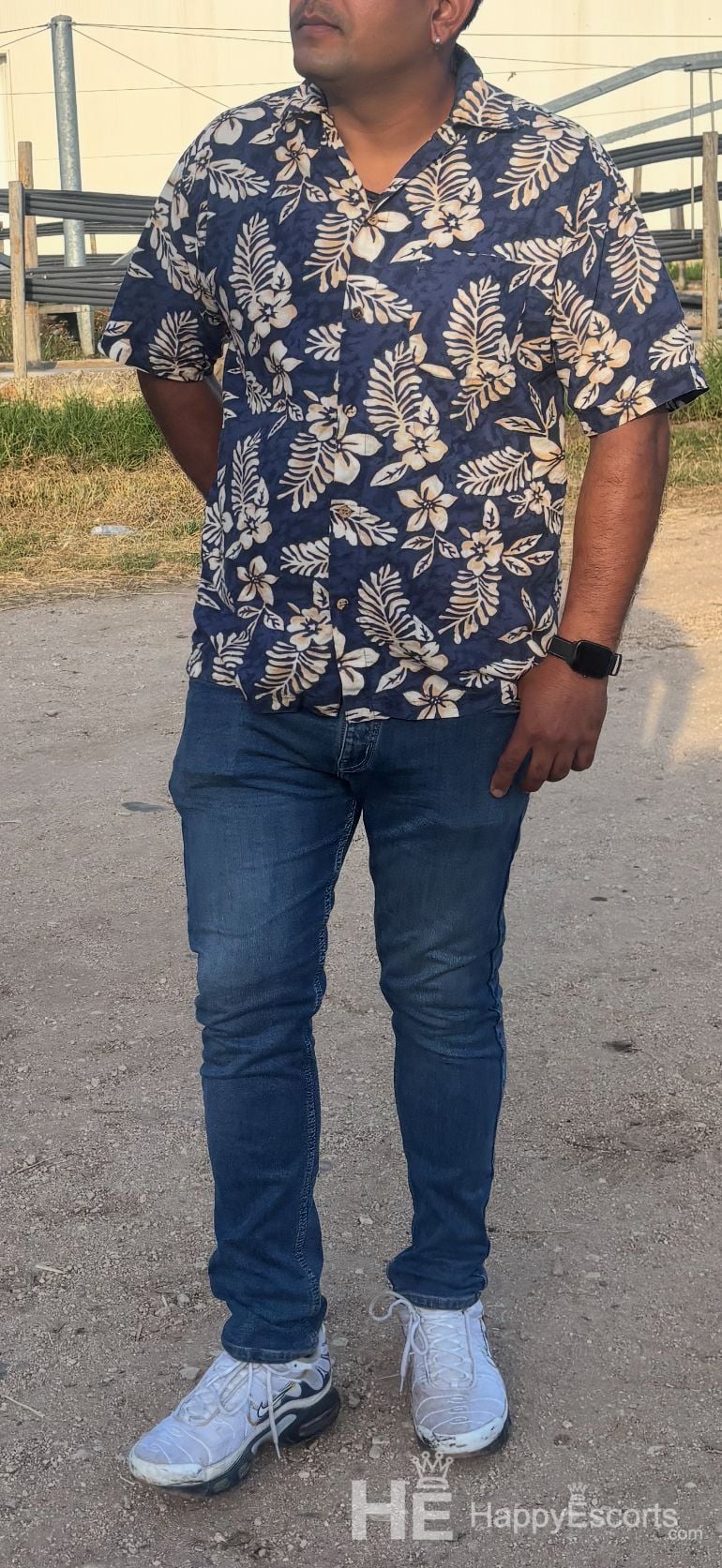 rey, 36 años - 1